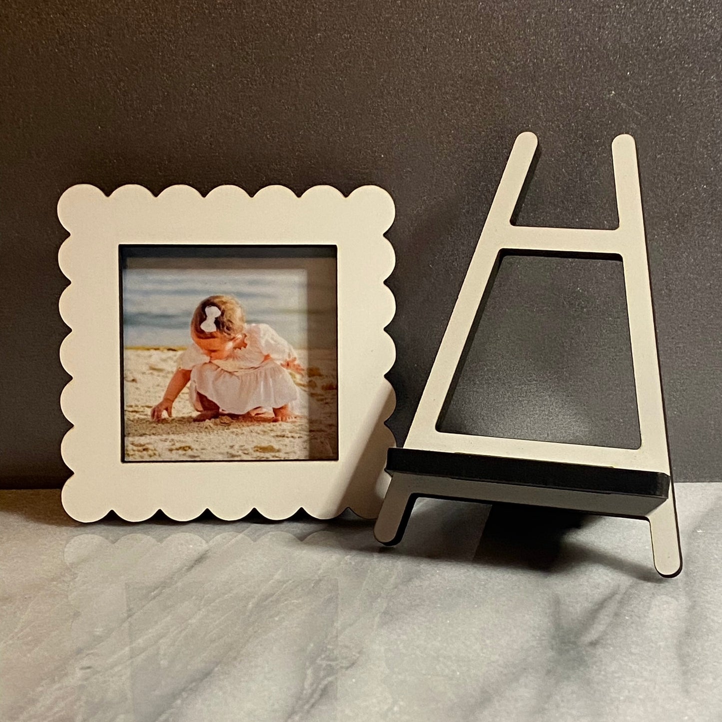 Scalloped Photo Magnet Frame & Ornament Bundle